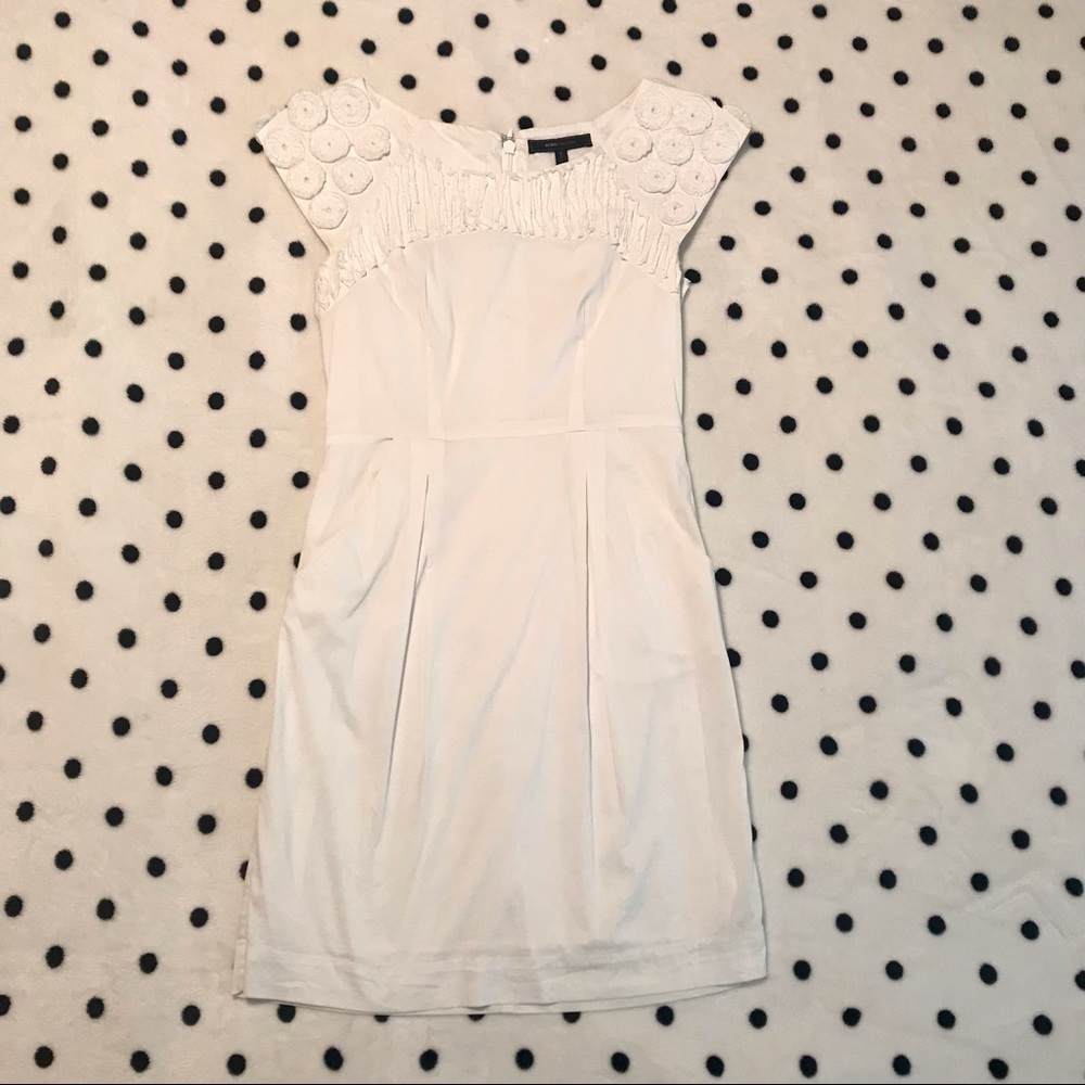 BCBGMaxAzria White Dress Size 0 - Picture 8 of 9